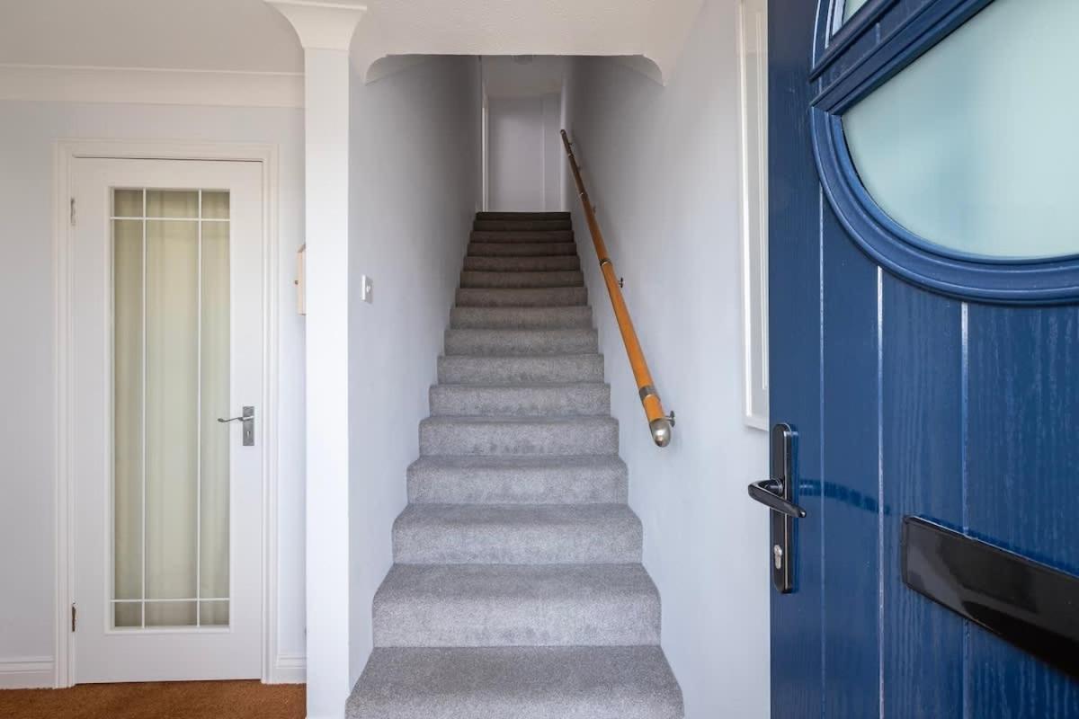 Fabulous High Street Townhouse With Stunning Views & Parking At 'Eagles Nest' Villa Falmouth Exterior photo